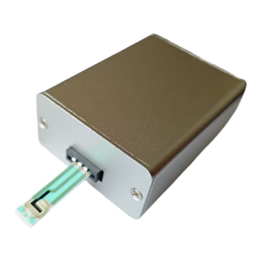 SeeNano point-of-need potentiostat with a functional electrode inserted